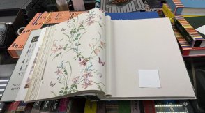 Обои Aura, Andrea Rossi , Designers Guild, Harlequin, Holden Decor с бабочками, насекомыми Gavi 54373-2 изображение 1